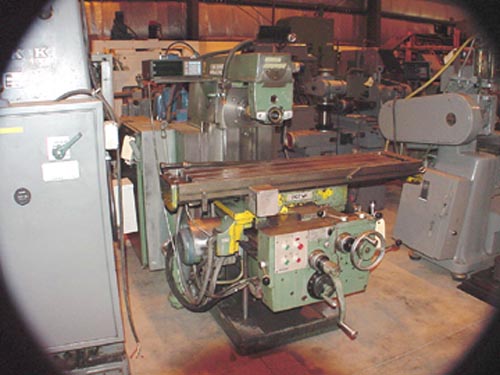 No. 207MK, CINCINNATI, 13"x59" TBL, 25-1500 RPM, 7.5 HP, 50 TAPER, 1985