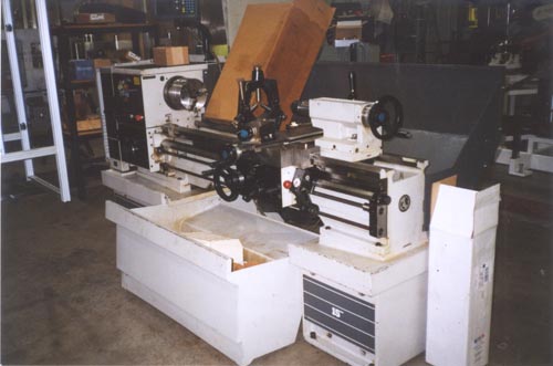 CLAUSING COLCHESTER 15"X50", MDL 600, 1998, 2 AXIS ACURITE DRO, 8" 3 JAW CHUCK