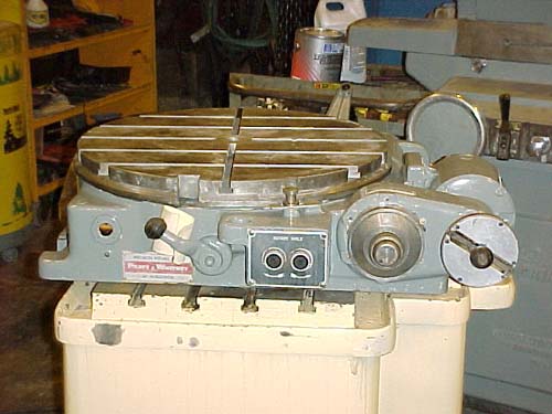 24" PRATT & WHITNEY, POWER ROTATION, 1800 LB CAP., 8" HIGH,
