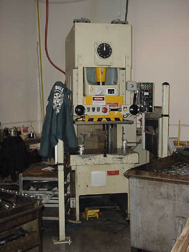 66 TON AIDA, OBI, 1995, 20-1/2"X34" BOLSTER, 5.51" STR, 45-85 SPM, AIR CLTCH/BRK