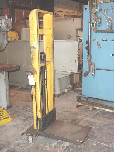 1,000 LB. BIG JOE FOOT PUM HYD. DIE LIFT CART, LOCK