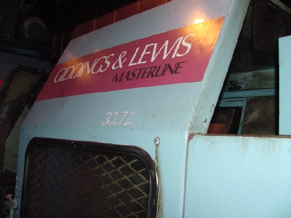 GIDDINGS & LEWIS MASTERLINE 40C, 30" SWING, 15" CHUCK, NEW 1989, G & l 8000B CONTROL