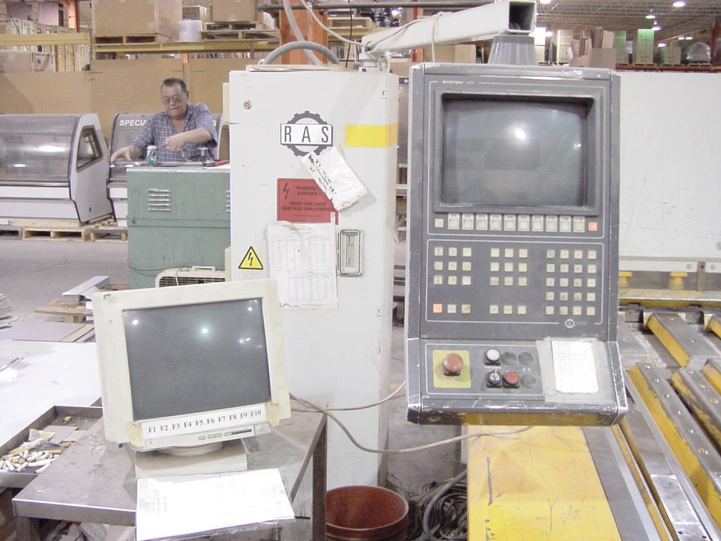 RAS 1/4" X 13', 20 HOLDOWNS, CNC CONTROL, FRONT GAUGING AND FEEDING, COLOR GRAPICS