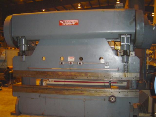 225 TON WISCONSIN, 12' OA, 10'6" BH, FOBG, 1965