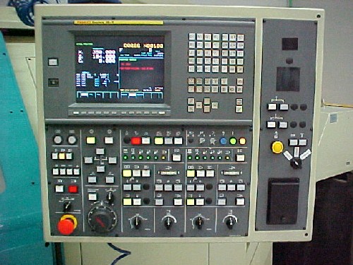 TAKISAWA TD-200MM, FANUC 18TTC, (2) 8" CHUCKS, (2) 12 TURRETS, LIVE TOOL, CHIP, 99 (6637)