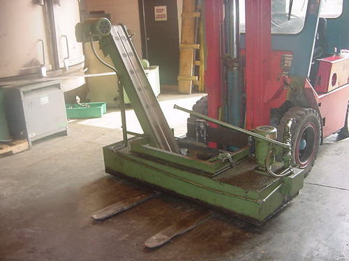 10"W x 20"L, MAGNETIC CHIP CONVEYOR W/COOLANT TANK & MOTOR