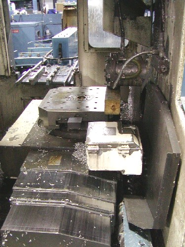 MAZAK H12, M-2, 20" PALLETS,6 APC, 120 ATC, 40 TAPER, 6000 RPM, 12 HP, COOLANT, '87