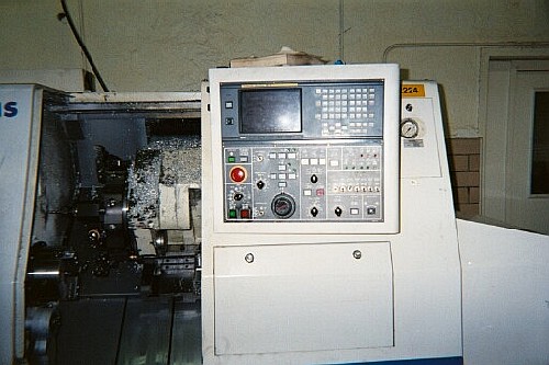 DAEWOO PUMA 200MSC, FANUC 18T, MAIN, SUB, LIVE TOOL, BARFEED, PC & CONVEYOR, '97