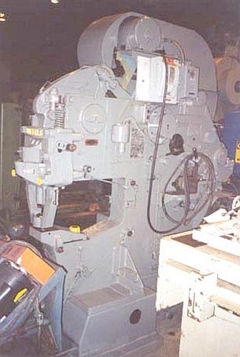 5" X 5" X 1/2" BUFFALO #1-1/2, 73 TON, 22" THRT, 11" X 1/2" FLATS, 1-7/8" BAR, 38 SPM