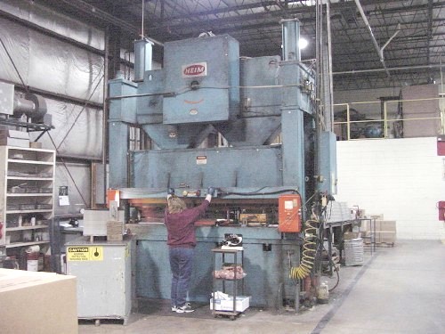 250 TON HEIM SSDC, 10" STROKE, SHUT HGHT 20", 1979, RAM ADJ 6" (MOTORIZED)
