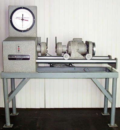 10,000 IN/LB CAP. AMETEK/RIEHLE MDL VT-10 W/HYD LOAD CAPSULE & DIAL INDICATOR, 1971