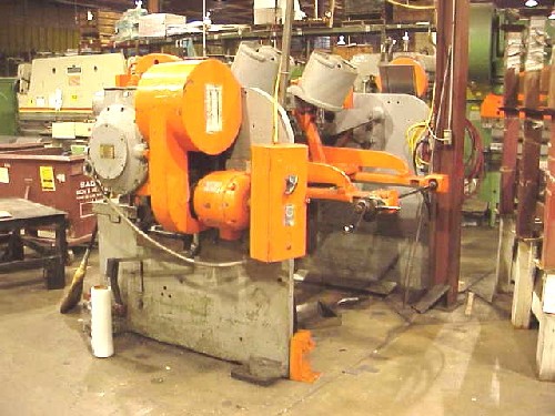 1/4" X 6' CINCINNATI, MECH, 18" THROAT DEPTH, 24" REAR OPERATED MANUAL BACKGAUGE