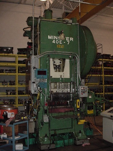 200 TON MINSTER, STRAIGHT SIDE SINGLE CRANK, 4" STR., 55 SPM, 16.75 SH, TRIAD SAFTEY CONTROLS, REWORKED 2000