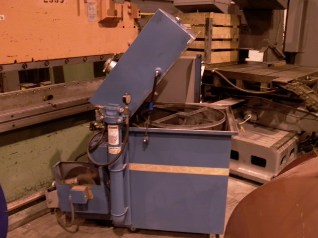 PARTS WASHER, ADF MDL 800, CABINET 27"LR x 28"FB, WORKING HGHT 11", HEATER, OIL SKIMMER
