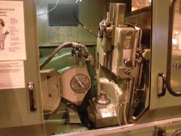 NO. AZO REISHAUER, 1980, 13" DIA., 7.08" HEADSTOCK TRVL, 1900 RPM