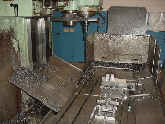 KURAKI #KV1000, 41"-X, 21"-Y, 23"-Z, 394 IPM, 55" X 22" TBL, CAT 50, FANUC CMB CTRL, 1981