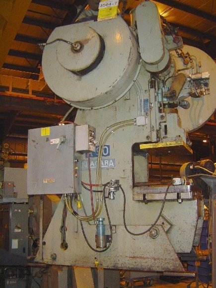 90 TON NIAGARA, 4.5" STR, 17.5 SH, 40 SPM, 25 X 39 BED, AIR CLUTCH