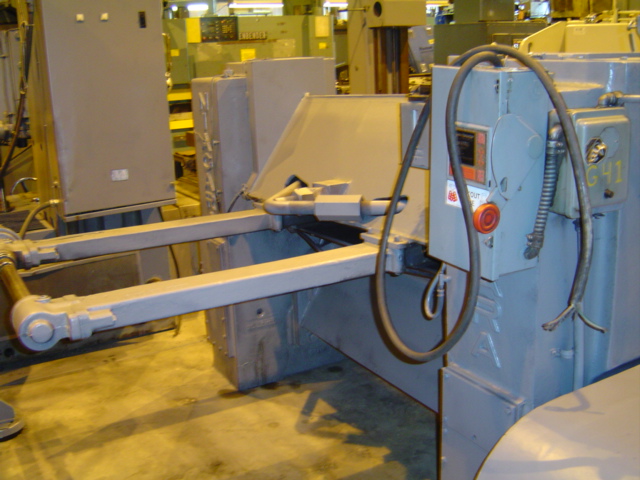 3/8" X 4' NIAGARA, MDL 84, MECHANICAL, REAR BACKGAUGE, 36" SQ. ARM