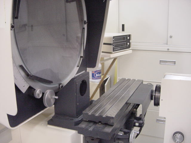 30" OGP MODEL XL-30, 6.5" x 27" TBL, 8" MEASURING CAP., 5" VERTICAL, 1.5" FOCUS TRVL