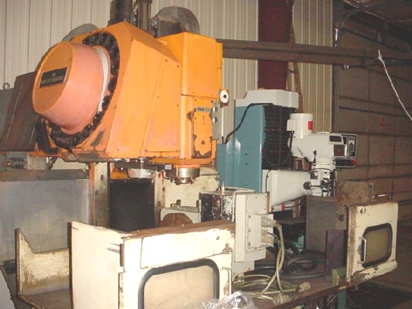 LEBLOND-MAKINO FNC74, 27.5"-X, 17.75"-Y, 17.75"-Z, FANUC 11M, 35-7/16" x 17-11/16" TBL, #40 CAT, 1987