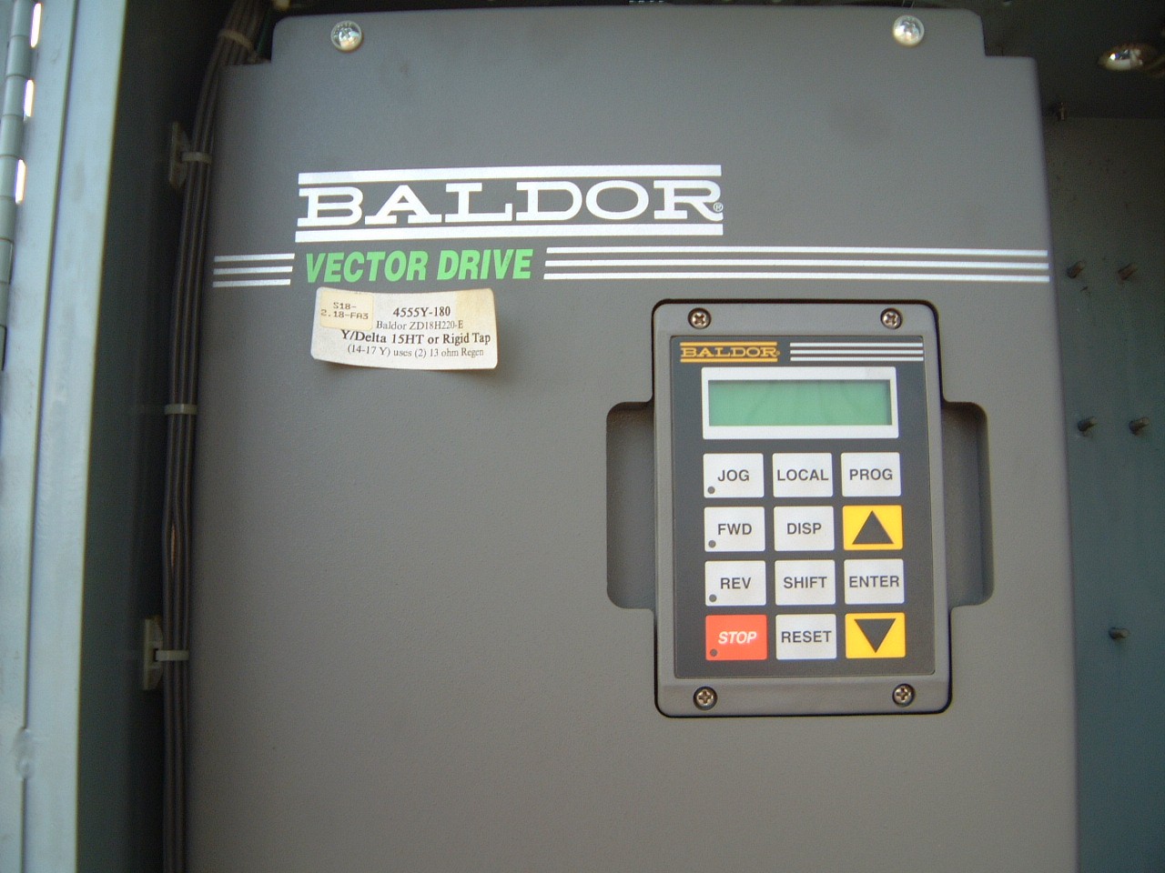 FADAL MDL VMC-6030, 60" x 30" TBL, X-60", Y-30", Z-30", CAT 40 TAPER, 21 TOOL CHANGER, VECTOR DRIVE, CNC 88 HS CTRL, 4-AXIS PRE-WIRE, 1996