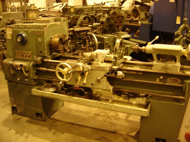 15" x 40" CINCINNATI HYDRASHIFT MDL 15, 980 RPM, 10" 4-JAW & JACOBS COLLET CHKS, 5 HP, STEADY REST