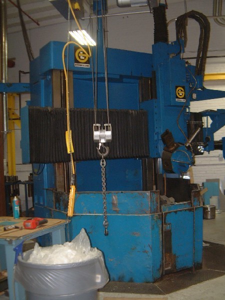 54" GIDDINGS & LEWIS, SERIES 512, 72" SW, 60" UNDER RAIL, 46" RAM HEAD VERT. TRVL, CHIP CONVEYOR, G & L NUMERIPATH CTRL, 1982
