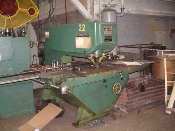 30 TON STRIPPIT, SUPER 30/30, 48" x 60" TBL, 34" THROAT, TOOLING, 1975