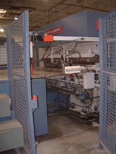 SALVAGNINI MDL P4-2112, CNC, 80"L x 60"W x 5"H MAX., .098" THICKNESS, OS-W PC BASED CTRL, AUTO LOAD/CLAMP/ROTATE, CHILLER