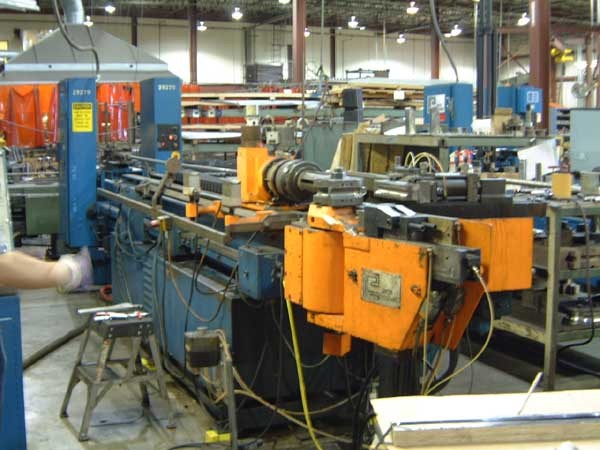 3" EATON-LEONARD MDL VB300HD-RM, 3" OD x .187" WALL, 12" RADIUS, 195 DEG., V-LOG CTRL, PRESSURE DIE ASSIT, 30 HP, 1988