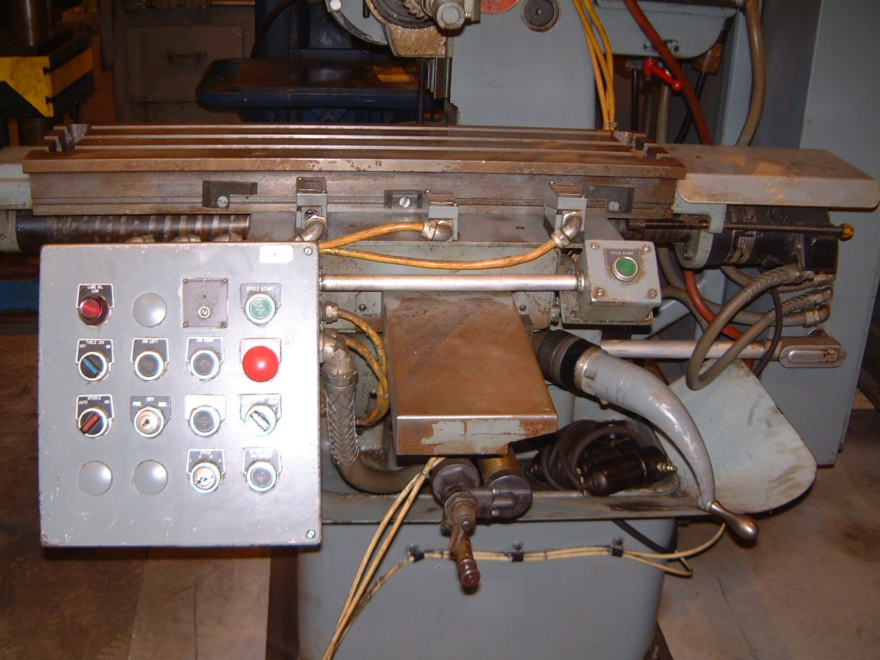 NO. 8 NICHOLS, 9" x 36" TBL, 20"-X, 6"-Y, 11" VERT. KNEE, 12.5" DIST TBL TO SPDL CNTR, COOLANT, CHIP PAN