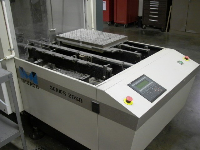 AUTOMATIC PALLET SYSTEM, MIDACO MDL A2416SD, (2) 24" x 15" x 1" END LOAD CAST ALUMINUM PALLETS