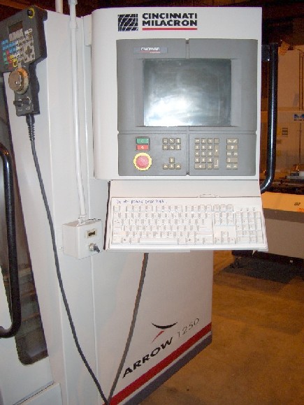 CINCINNATI MILACRON ARROW 1250, 30 X 50 X 30 TRAVELS,  SIEMENS A-2100 CONTROL, 40 TAPER