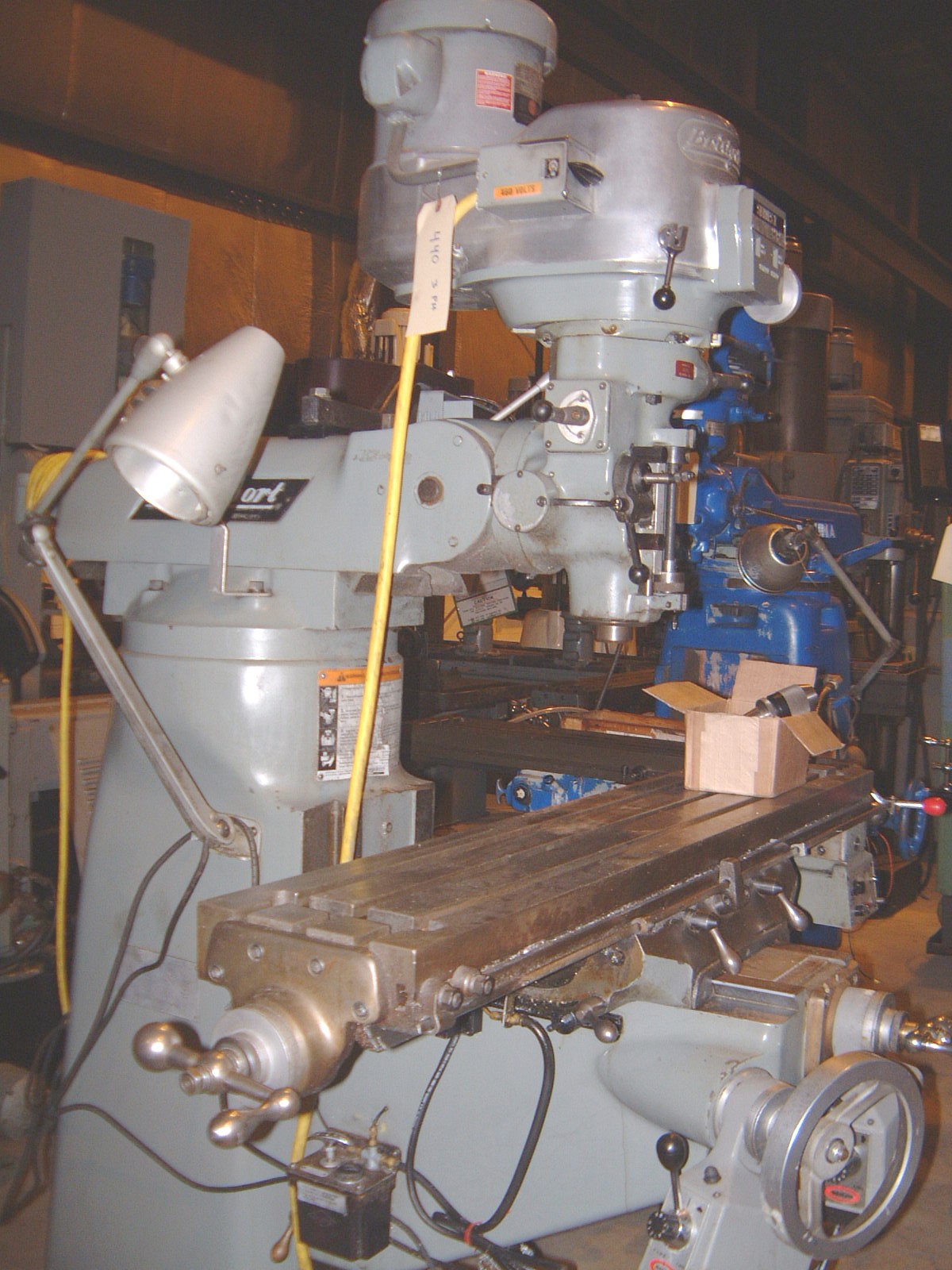 BRIDGEPORT SERIES I, 9" x 42" TBL, 26"-X, 12"-Y, 5" QUILL, 16" KNEE, 2 HP, 3.25" QUILL DIA., 1984