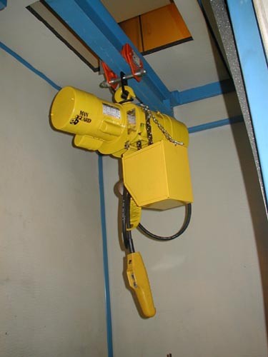 0.25 TON BUDGIT  #BEH2516 "MAN GUARD", ELECTRIC, CHAIN HOIST, 16 FPM, 10' LIFT HGHT, PENDANT CTRL