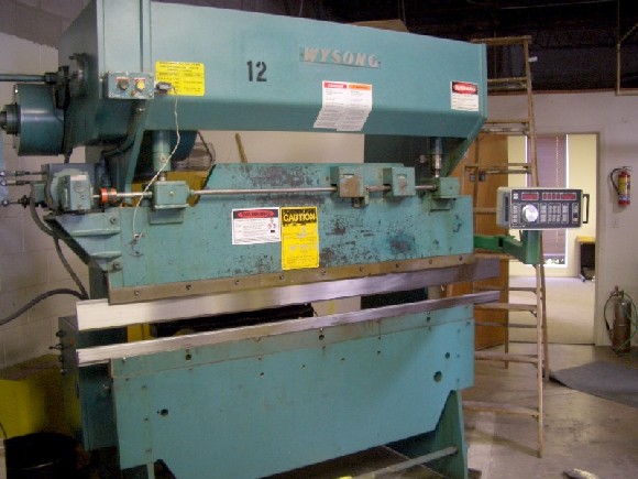 35 TON WYSONG #M3572, 72" OA, 54" BH, 2" STR, 3" RAM ADJ., 9" DIE SPACE, AUTOBEND 5X CNC BG, 1983