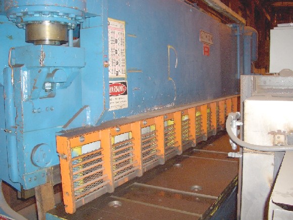 1/4" x 14' PACIFIC, HYD., 32" DIST FLR TO BED, 18" THROAT, 20 HP, 1971, 36" FOPBG W/READOUT
