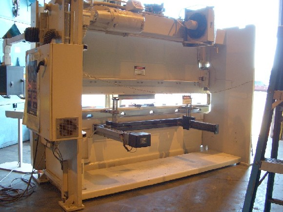 140 TON WYSONG, #FAB140-144, HYD., 144" OA, 120" BH, 8" STR, CYBELEC DNC 50 CTRL, 2000