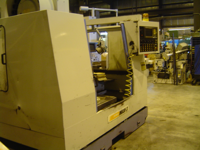 SUPERMAX MAX 3, FANUC OM CTRL, 17 x 33 x 24 TRVLS, 40 TAPER SPINDLE, 24 ATC
