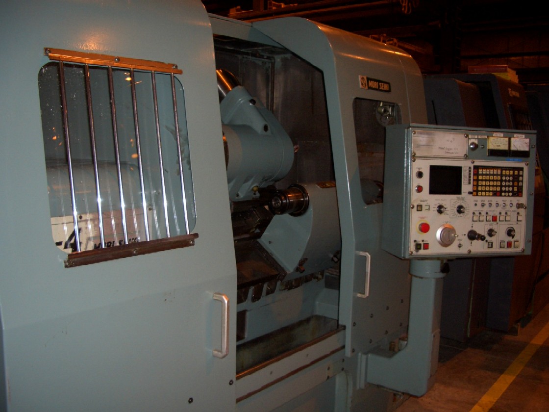 MORI SEIKI SL-4B, 25.5" OB, 23.6" OCS, 30.1" CTRS, 16.5" STR, 2500 RPM, YASNAC 2000G CTRL, CHIP CONVEYOR, TAILSTOCK