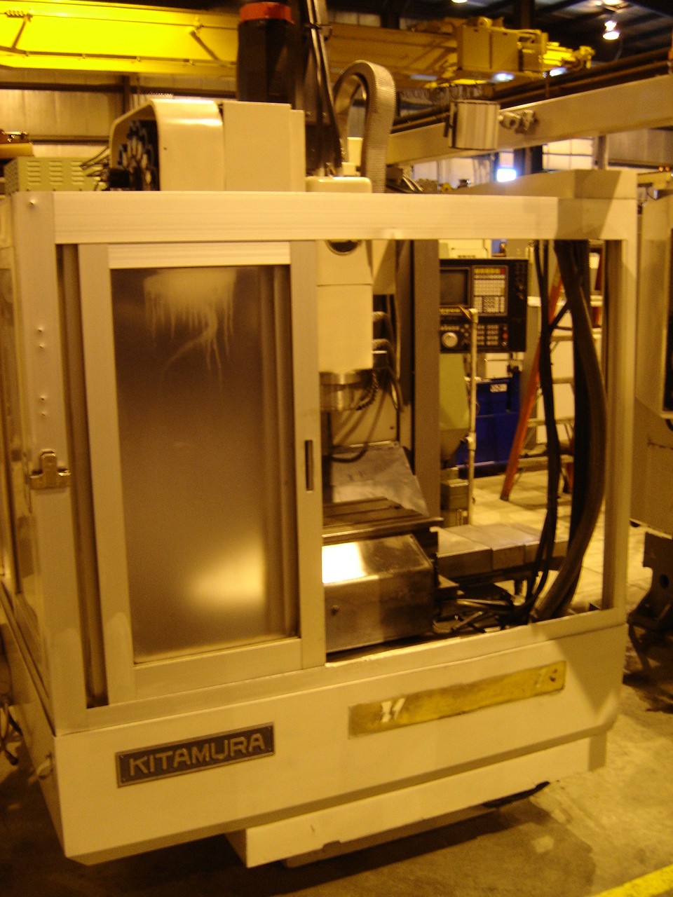 KITAMURA MYCENTER 1, 14" x 30" TBL, X-20", Y-14", Z-16", NT #35 TAPER, FANUC OM CTRL