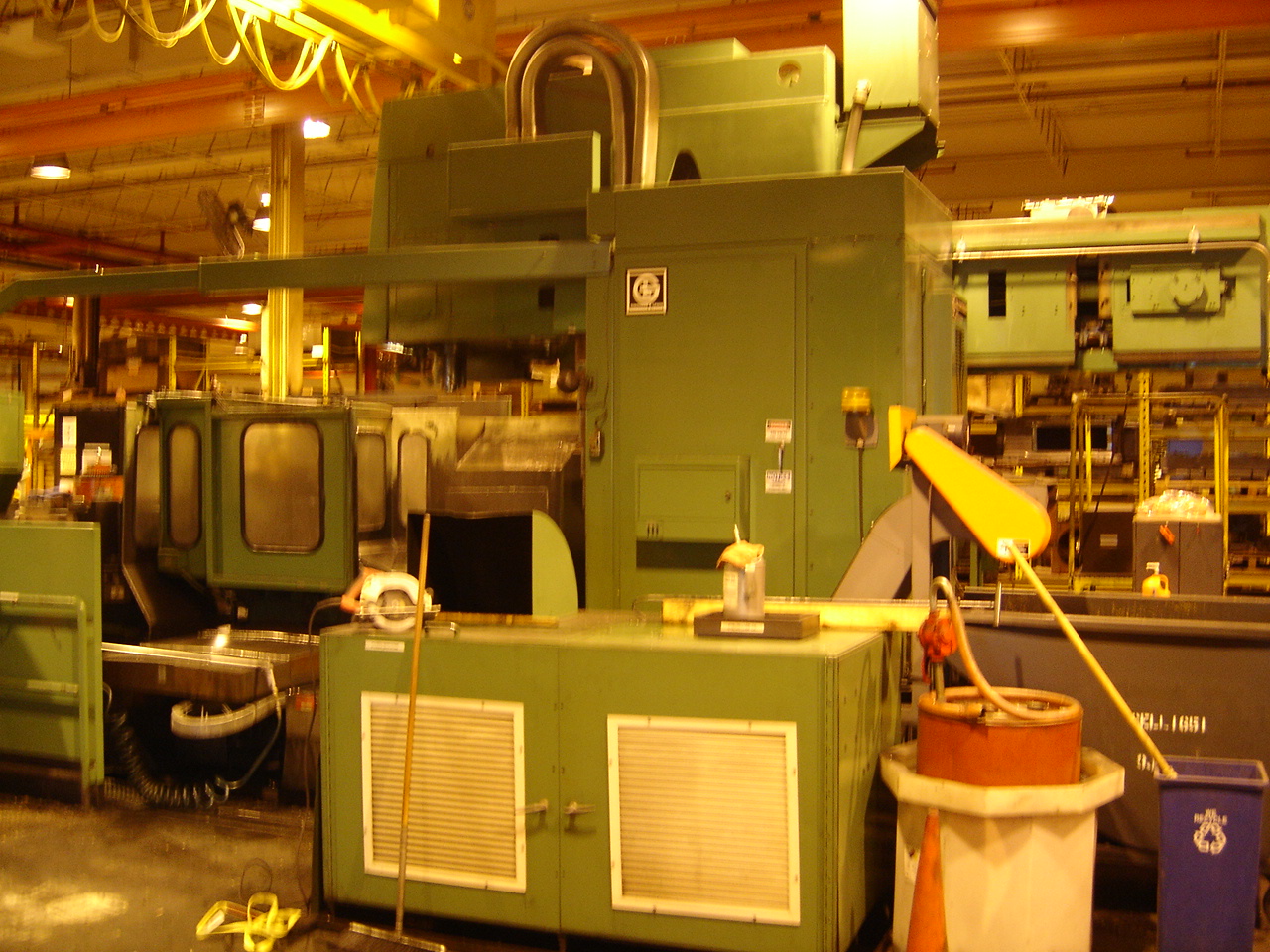 GIDDING & LEWIS #924-25VSP, (2) 39.4" x 49.2" PALLETS, 52"-X, 40"-Y, 40"-Z, 4000 RPM, #50 TAPER, NUMERIPATH 8000-M CTRL, 1989