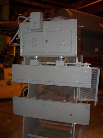 15 TON DREIS & KRUMP MDL 135, MECH., 4' BED & RAM, 32" DBH, 2" STR., 8" DIE SPACE, 6" GAP, 1972