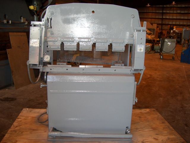 25 TON PROMECAM RG25-12, HYD., 4' BED & RAM, 40" DBH, 11.8" DAYLIGHT, 7.8" THROAT, 1974