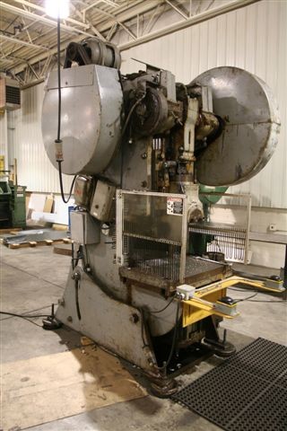 75 TON NIAGARA, MDL A4-1/2, 5" STK, 14-3/4" SH, 3-3/8" ADJ., 36" x 24" BED, 56 SPM