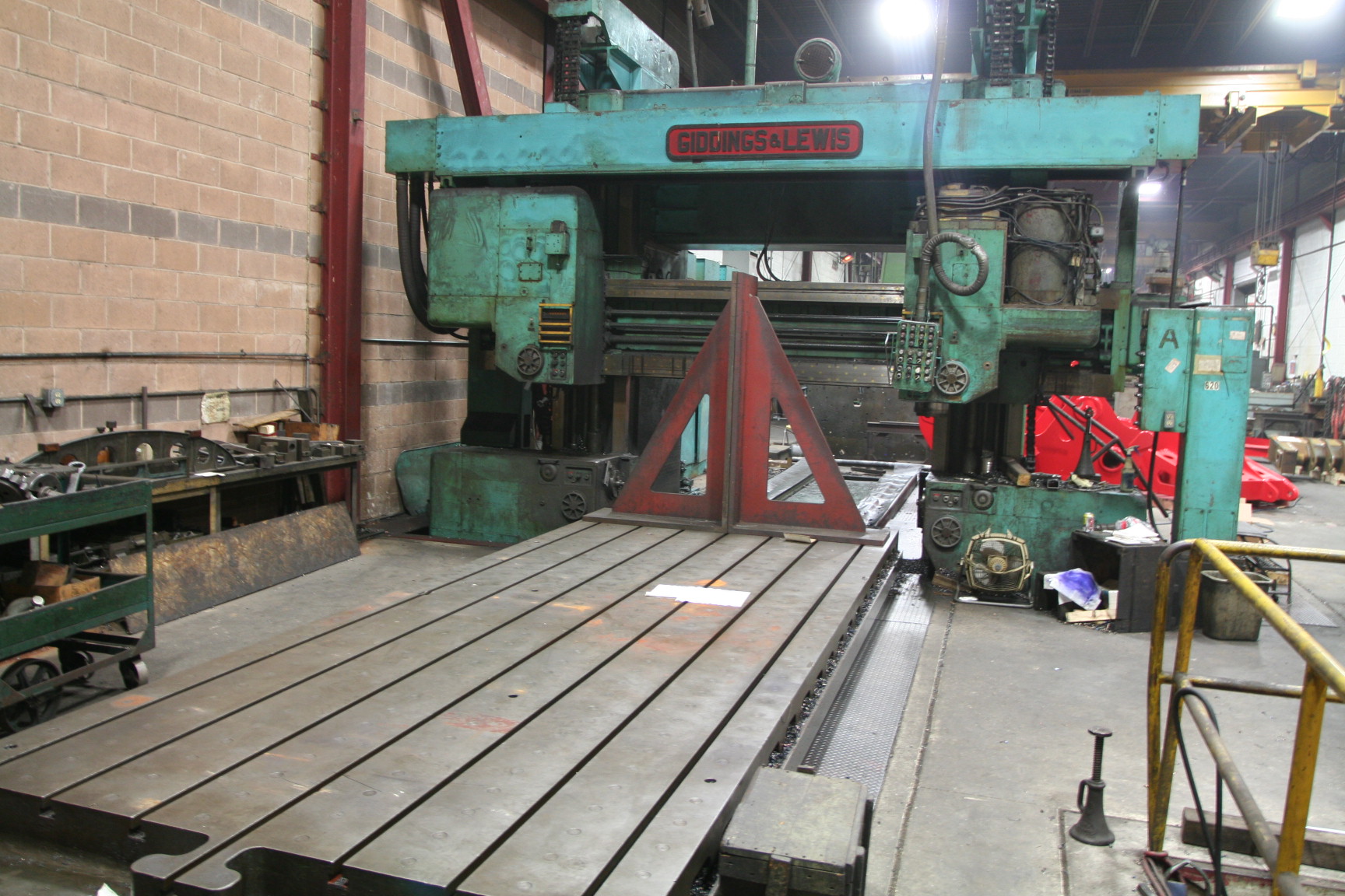 98" x 60" x 216" GIDDINGS & LEWIS,  MDL PTM, 86" x 216" TBL, 10" QUILL, #50 TAPER, POWER DRAWBAR