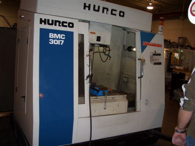 HURCO BMC3017, 40" x 15.7" TBL, 30"-X, 18"-Y, 24"-Z, 8000 RPM, CAT 40, 24 ATC, ULTIMAX DUAL SCREEN, 2000