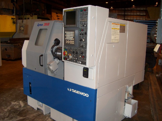 DAEWOO LNYX 200B, FANUC 21T CTRL, 18" SW, 2.44" BORE, 4000 RPM, 10 POSITION TURRET