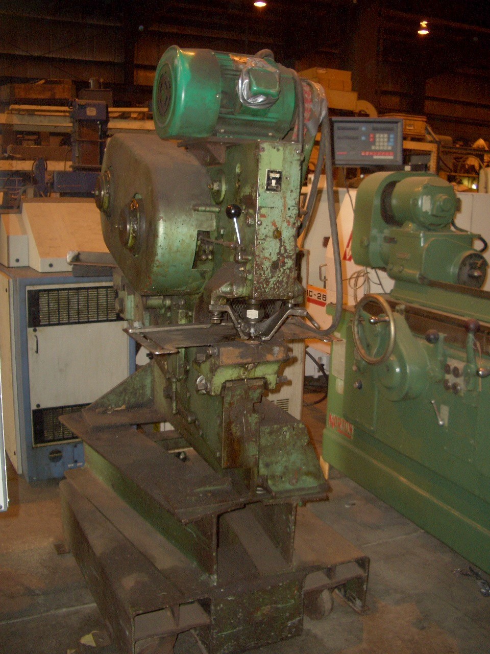 3.5" x 3.5" x 5/16" PEDDINGHAUS, MECH., 5 HP, 6" x 1/2" MAX. FLAT SHEAR
