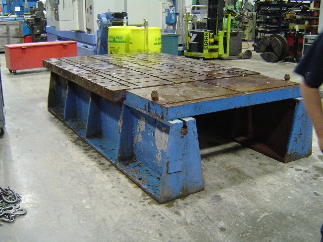 70" x 92" x 4" THICK, SLOTTED FLOOR PLATE ON 24" STAND